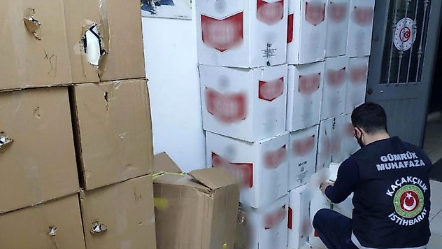Gümrük muhafaza ekiplerinden kaçak sigara üreticilerine büyük darbe