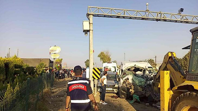 Hatalı sollama faciaya neden oldu: 2 ölü, 3 yaralı