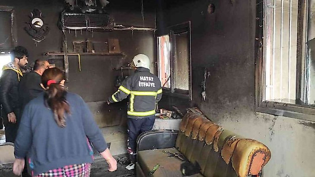 Hatay'da ev yangını korkuttu
