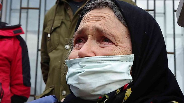 Heyelanda evi yıkılan yaşlı kadın: '60 senelik emeğim gitti'