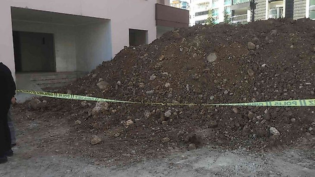 Hırsız olduğu öne sürülen şahıs inşaattan düştü