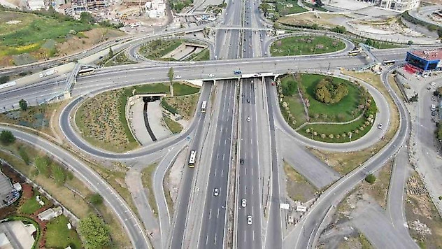 İstanbul'da bayramın ilk gününde yollar boş kaldı