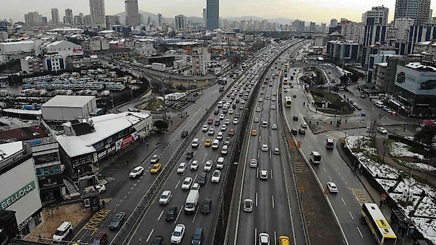 İstanbul'da kar geride kaldı, trafik yüzde 60'ı buldu