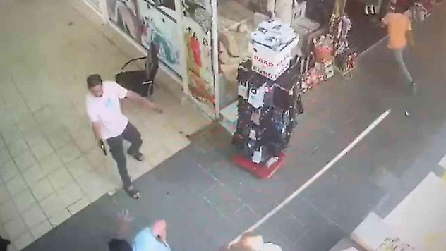 İşyeri anlaşmazlığı kavgasında karşılıklı silahlar konuştu: 2 yaralı