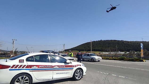 İzmir'de kurallara uymayan sürücülere, havadan ceza yağdı