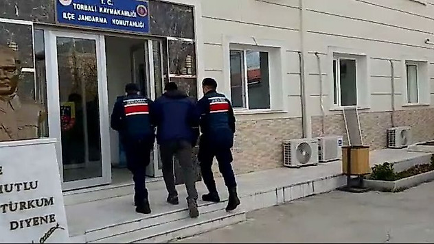 İzmir'de terör propagandası yapanlara operasyon