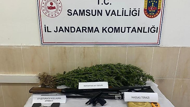 Jandarmadan uyuşturucu operasyonu: Baba-oğula gözaltı