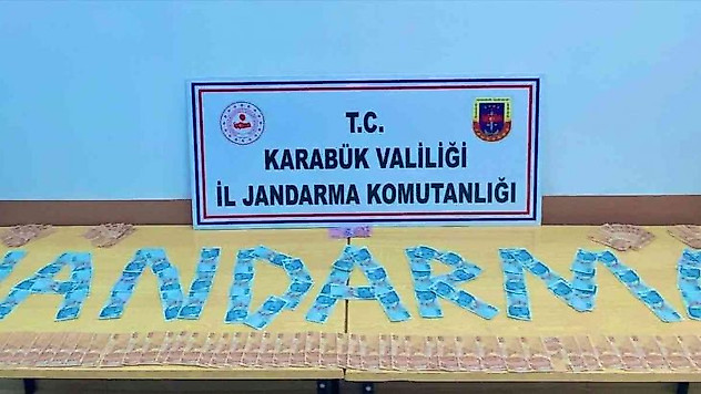 Karabük'te jandarma ekipleri 11 bin liralık sahte para ele geçirdi