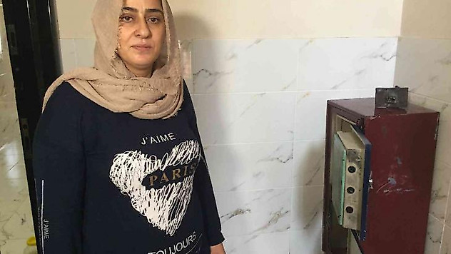 Kasayı parçalayıp 900 gram altın, 100 bin lira çaldılar