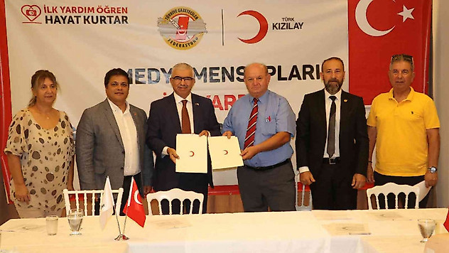 Kazazedelere yardım ederken hayatını kaybeden İHA muhabirleri anısına ilk yardım eğitimi