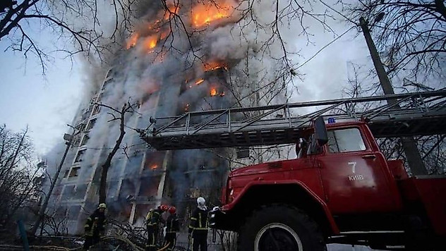 Kiev'de 3 farklı sivil yerleşim alanı vuruldu: 2 ölü