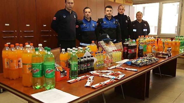 Kocaeli'de son kullanma tarihi geçmiş çok sayıda ürüne el konuldu