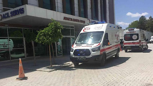 Konya'da otomobil ile kamyon çarpıştı: 2 yaralı