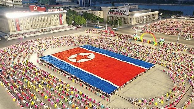 Kuzey Kore'nin kuruluşunun 74. yılı görkemli bir törenle kutlandı