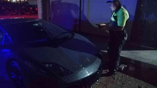 Lüks otomobille drift terörü kamerada