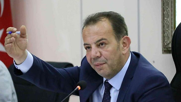 Mahkemeden kadın meclis üyesine belediye başkanından 30 gün koruma kararı