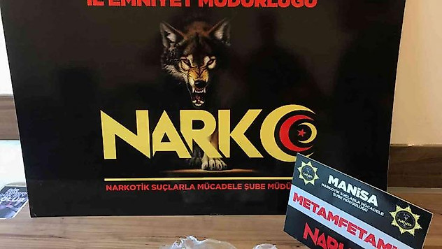 Manisa'da uyuşturucu tacirlerine rahat yok: 3 kişi tutuklandı