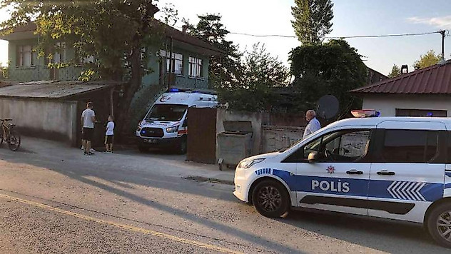 Miras meselesinde kan aktı: 3 yaralı