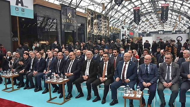 MODEF 2022 46. Uluslararası İnegöl Mobilya Fuarı açıldı