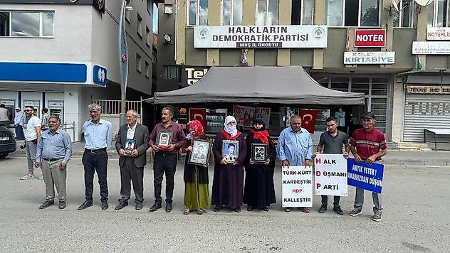 Muş'ta evlat nöbeti tutan ailelerin sayısı 38'e yükseldi