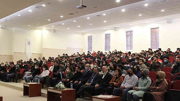 OMÜ'lü öğrencilere muharip yapay zeka anlatıldı