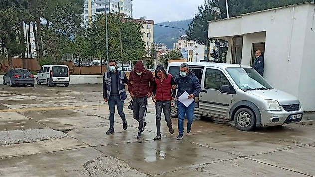Osmaniye'de zeytinyağı çalan 2 kişi tutuklandı