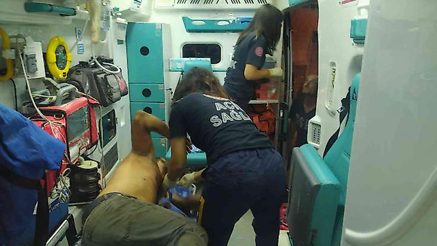 Otomobil tamircisi iş yerinde uğradığı silahlı saldırıda ağır yaralandı