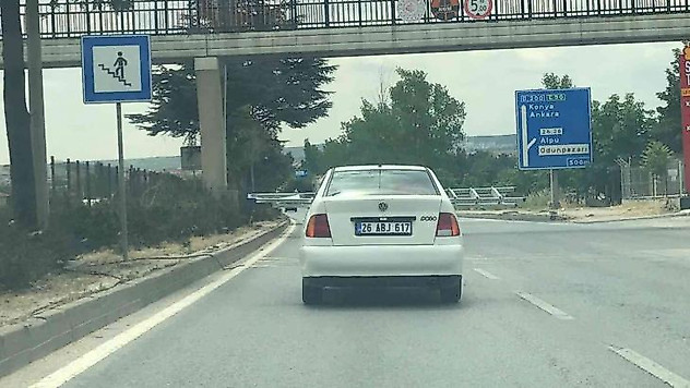 (ÖZEL) Trafikteki ilginç anlar cep telefonu kamerasına yansıdı