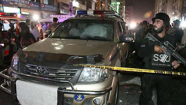 Pakistan'da bombalı saldırı: 1 ölü, 13 yaralı