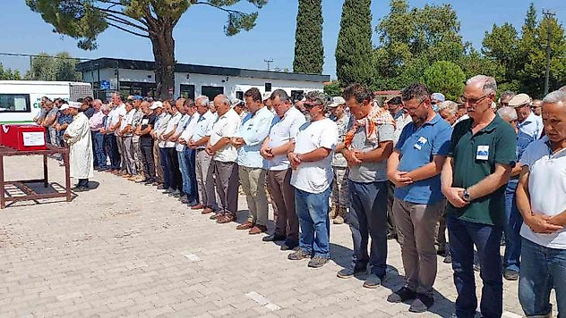 Paraşüt kazasında hayatını kaybeden emekli asker Milas'ta toprağa verildi