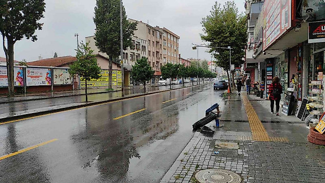 Sakarya'da yağış etkili oluyor