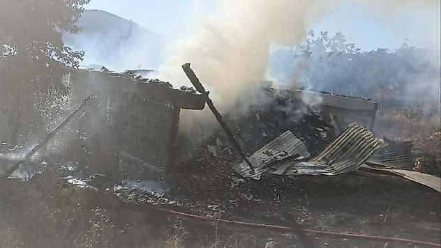 Samanlık yangında kül oldu