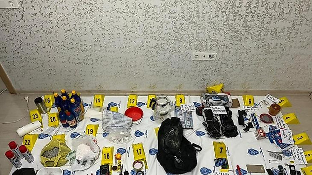 Sancaktepe'de ele geçirilen patlayıcı ile bağlantılı 2 şüpheli yakalandı