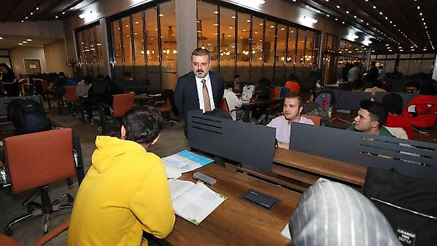 Sincan Millet Kıraathanelerinde gençler için KPSS provası