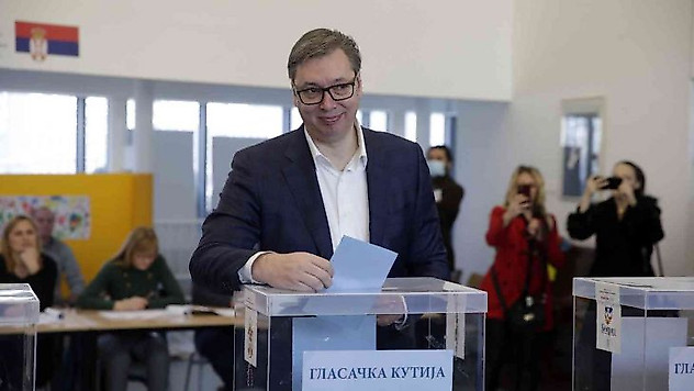 Sırbistan'da halk sandık başında