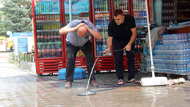 Sivas'ta son asrın en sıcak 3 Eylül'ü yaşandı