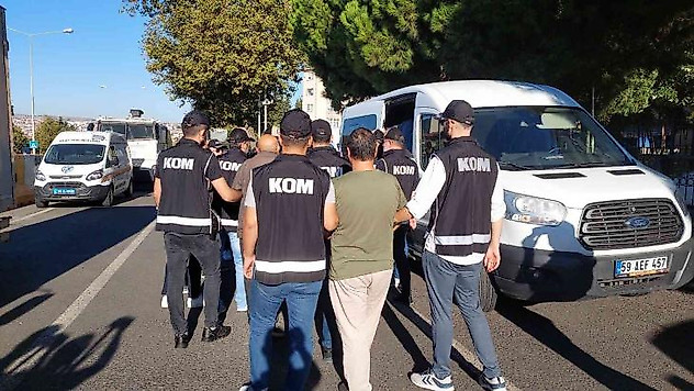 Tekirdağ merkezli 3 ildeki silah operasyonunda 3 tutuklama