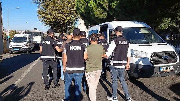 Tekirdağ merkezli 3 ildeki silah operasyonunda 6 tutuklama