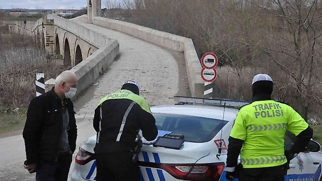 Ters yöne giren sürücüden ilginç bahane: 'Sadece ben değil herkes kullanıyor'