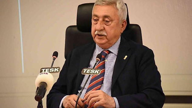 TESK Başkanı Palandöken: 'Kendini geliştirmek isteyen esnafımız, eğitimlerimize katılmalı'