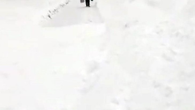 Trabzon-Bayburt karayoluna çığ düştü