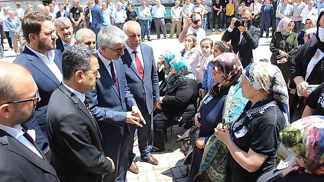Trafik kazasında hayatını kaybeden okul müdürü toprağa verildi