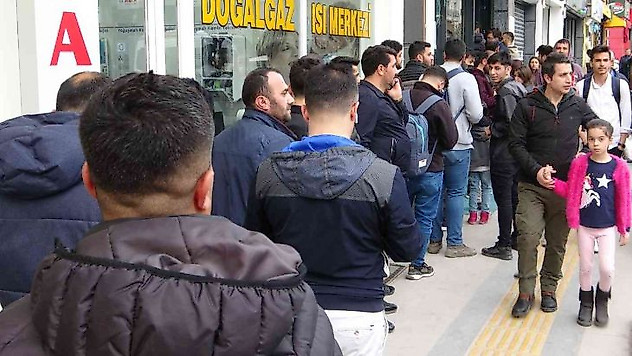 Van'da çiğ köfteye yoğun ilgi
