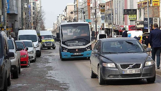 Van'da şehir içi ulaşıma zam