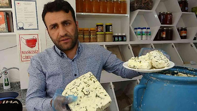 Otlu peynir alırken hijyene dikkat