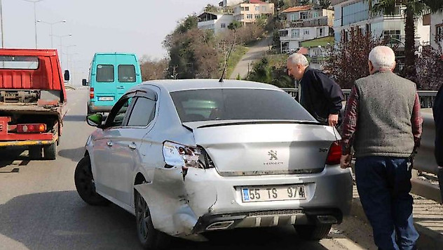 Viyadükte trafik kazası: 1 yaralı