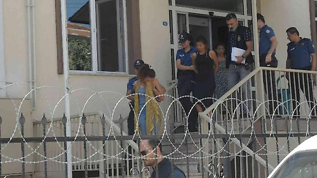 Yalova'da 4 evi soyan 3 kadın hırsız yakalandı