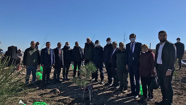 Yanan ormanlık alanı şehit yakınları ve gaziler yeşillendirdi