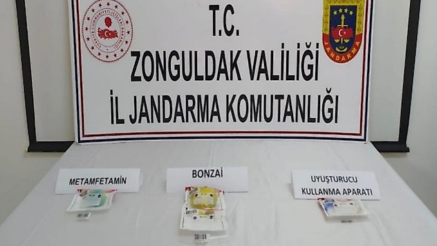 Yolcu otobüsünde uyuşturucu ele geçirildi