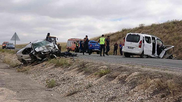 Yozgat'ta trafik kazası: 2 ölü, 4 yaralı